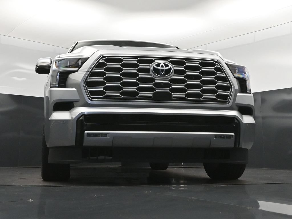 Used 2023 Toyota Sequoia Capstone AWD/4WD image 46