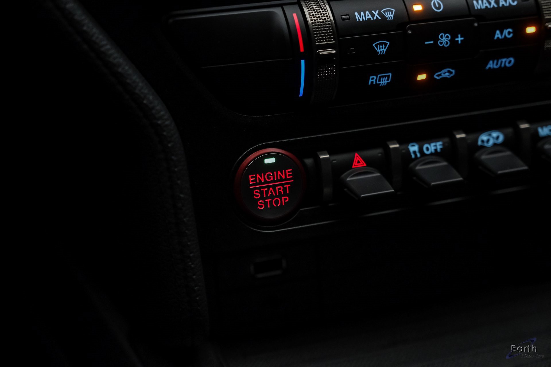 Used 2020 Ford Mustang Shelby GT500 w/ Carbon Fiber Track Pack image 56