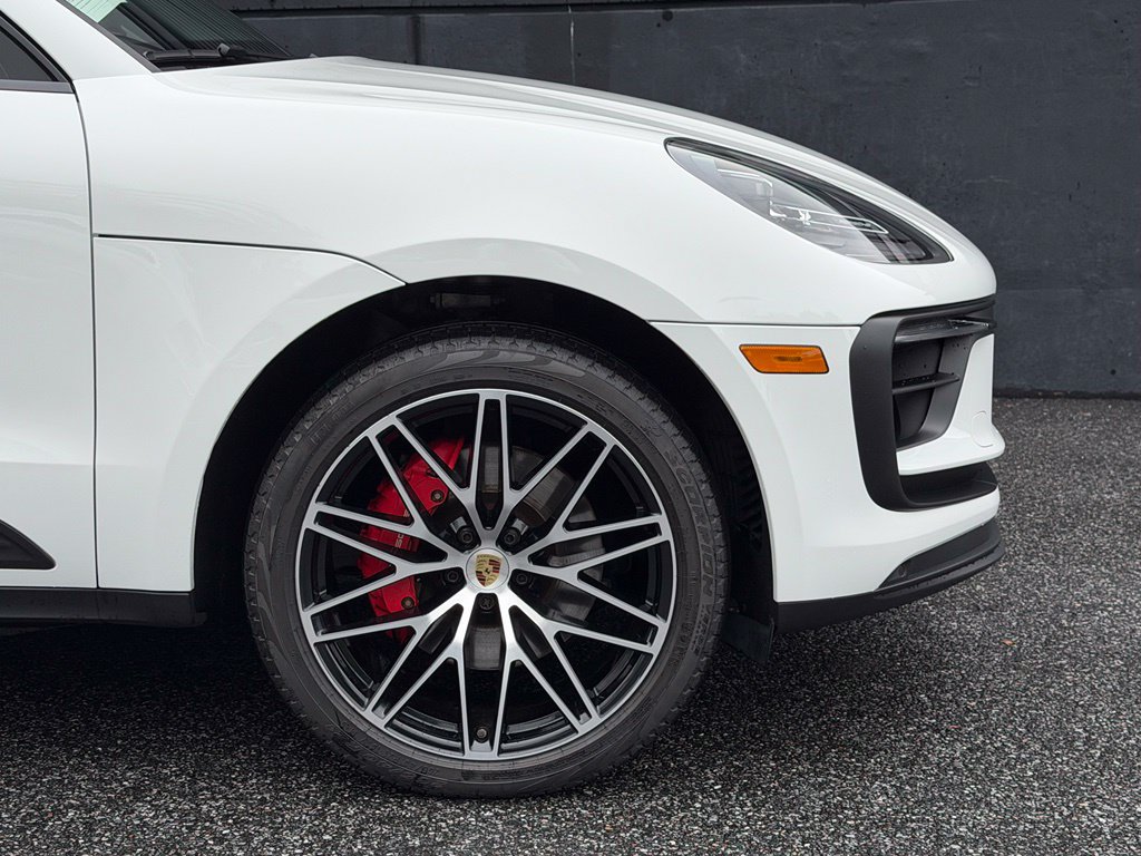 Certified 2023 Porsche Macan S AWD/4WD image 14