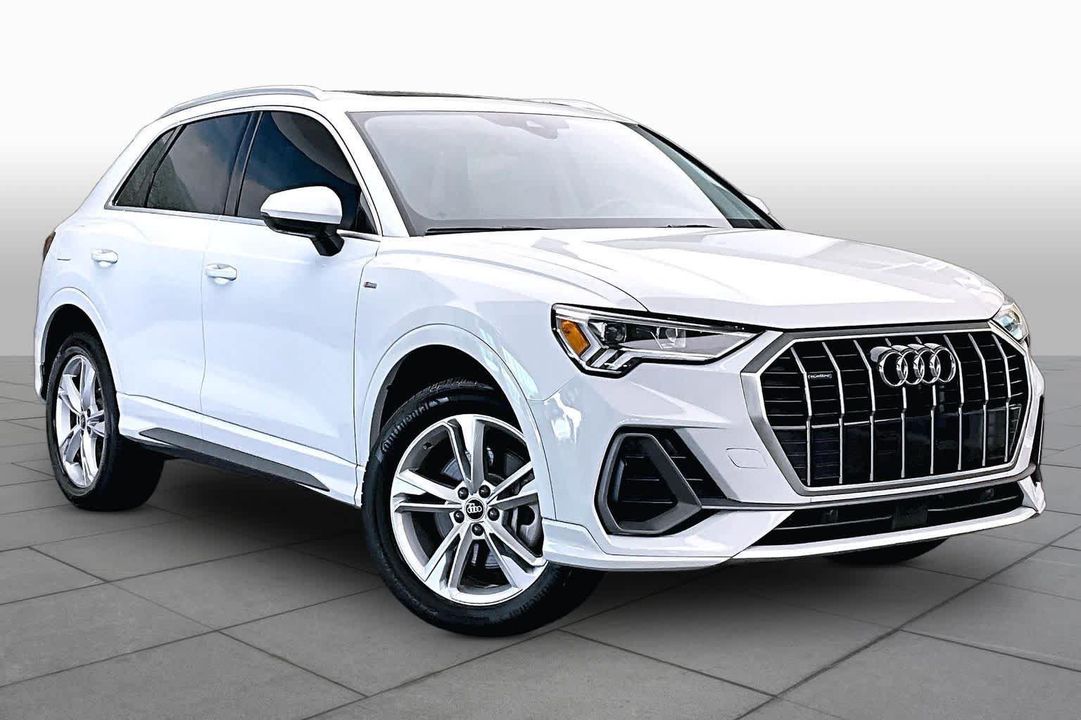Used 2023 Audi Q3 2.0T Premium Plus w/ Premium Plus Package AWD/4WD image 3