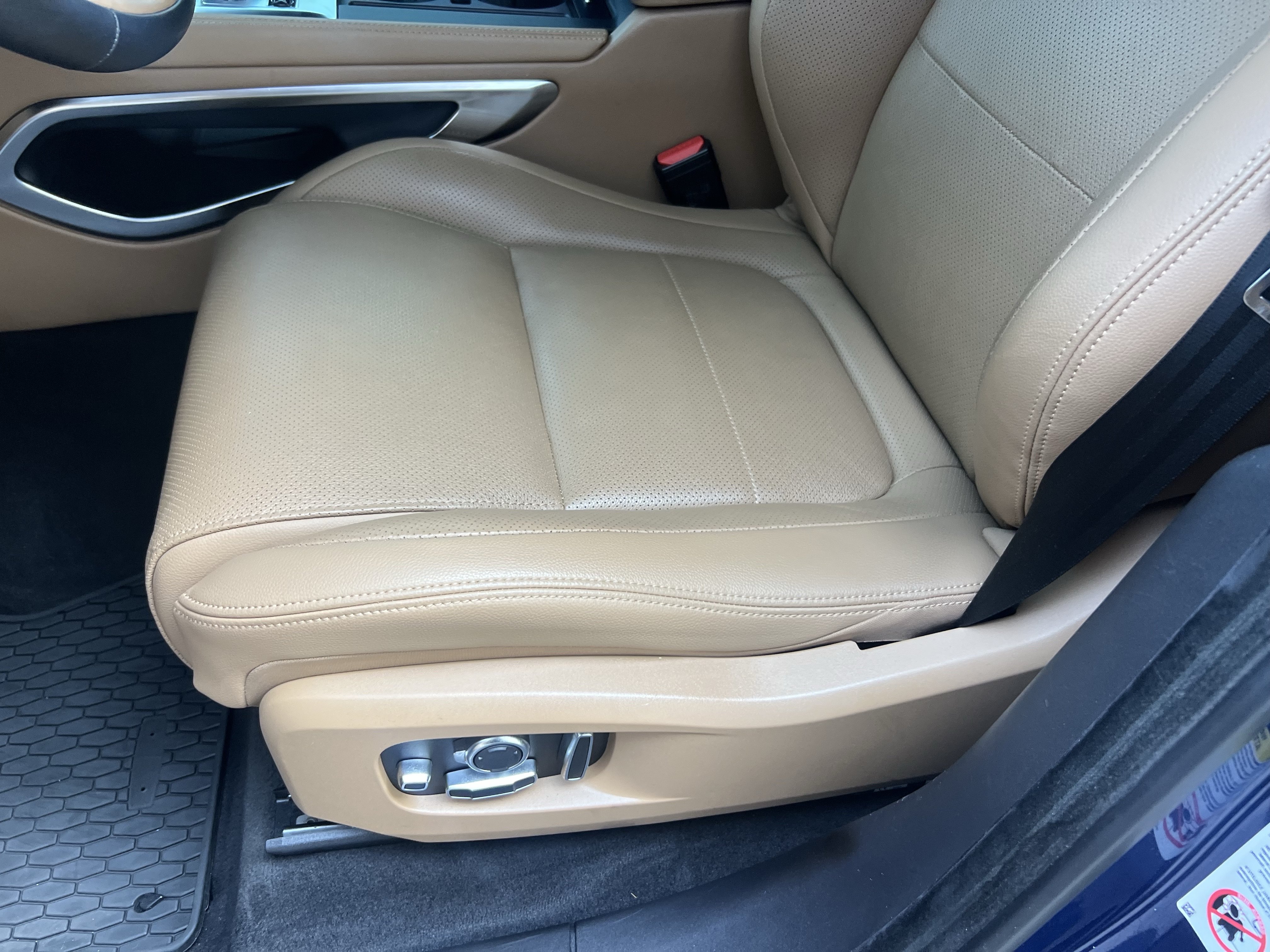 Certified 2023 Jaguar F-PACE S AWD/4WD image 18