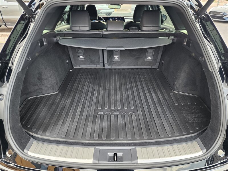 Used 2026 Toyota Crown Signia w/ Advanced Technology Package AWD/4WD image 16