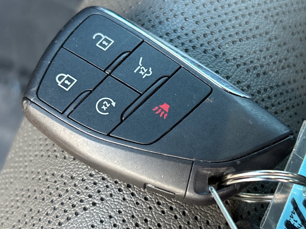 Used 2025 Chevrolet Equinox LT w/ Convenience Package II AWD/4WD image 32