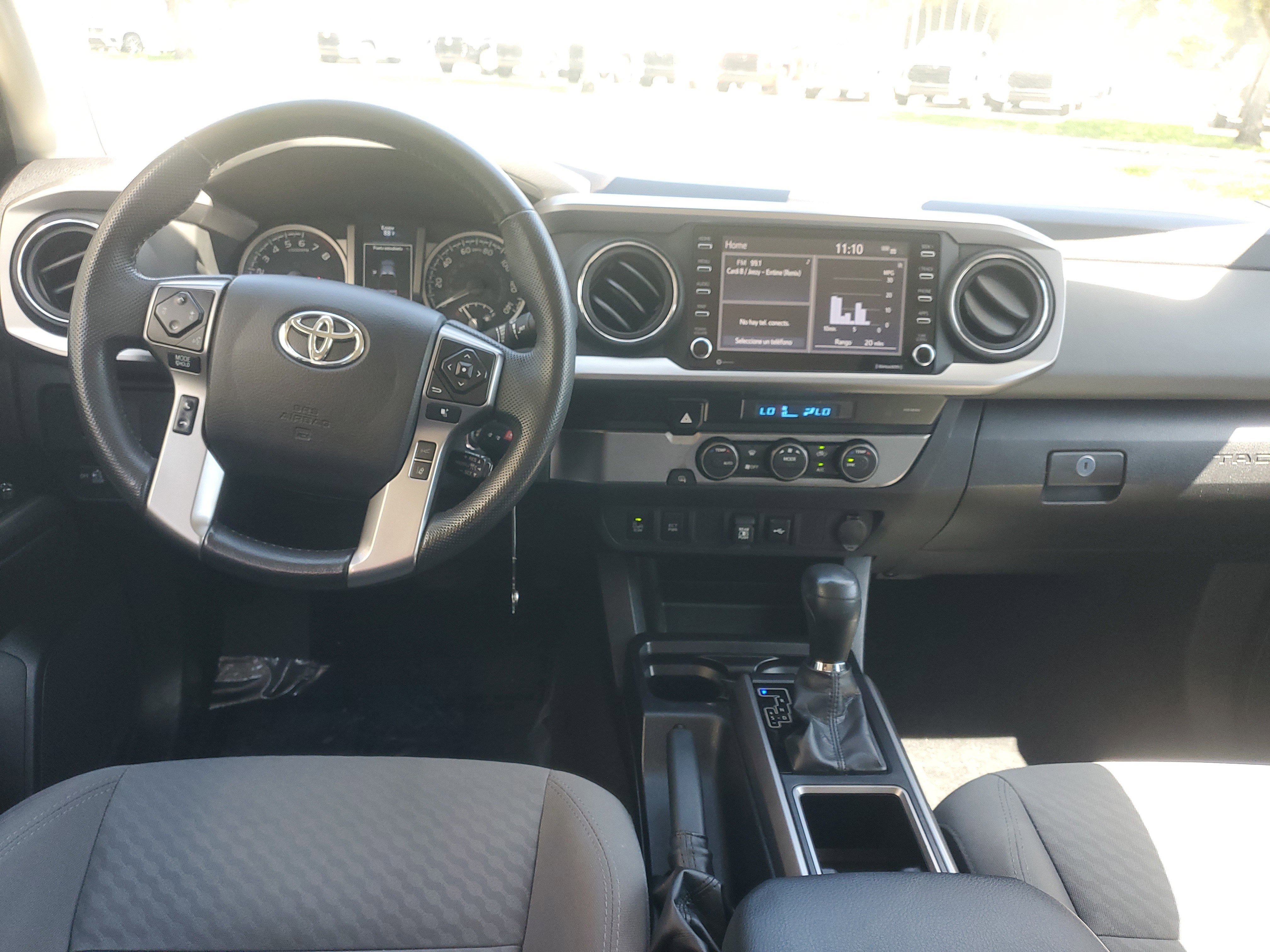 Used 2022 Toyota Tacoma SR5 w/ Technology Package RWD image 9
