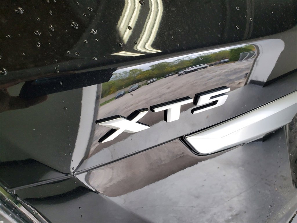 New 2025 Cadillac XT5 Sportv w/ LPO, Red Accent Package image 33