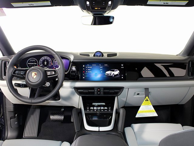 New 2025 Porsche Cayenne Coupe image 13