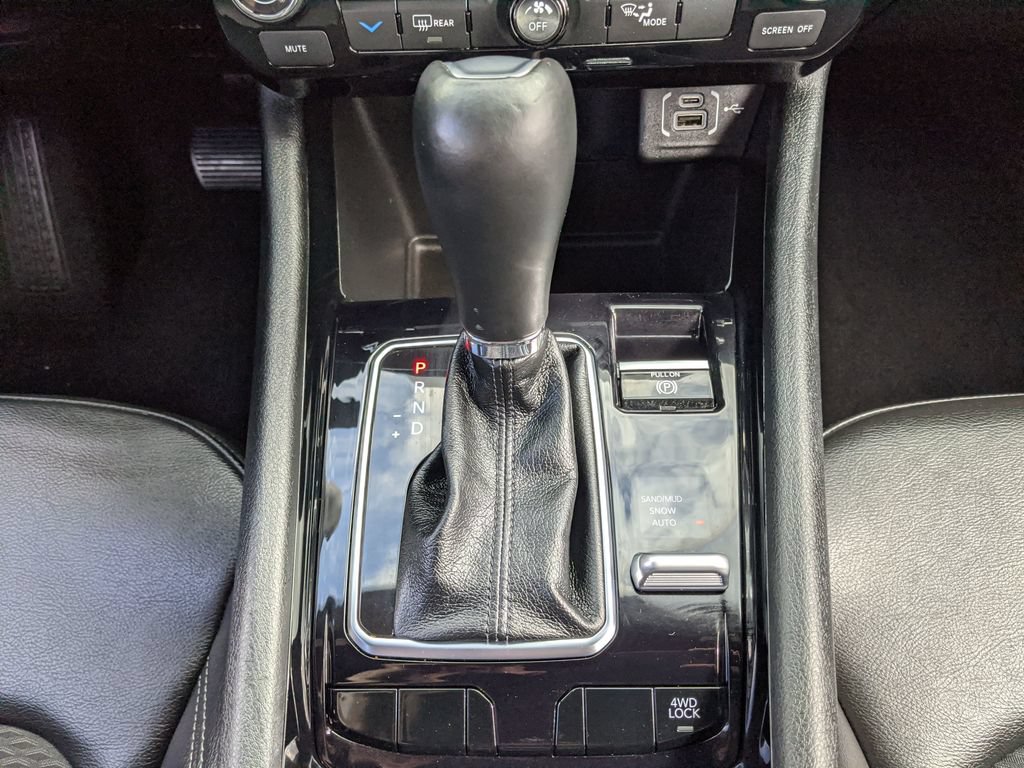 Used 2023 Jeep Compass Latitude AWD/4WD image 9