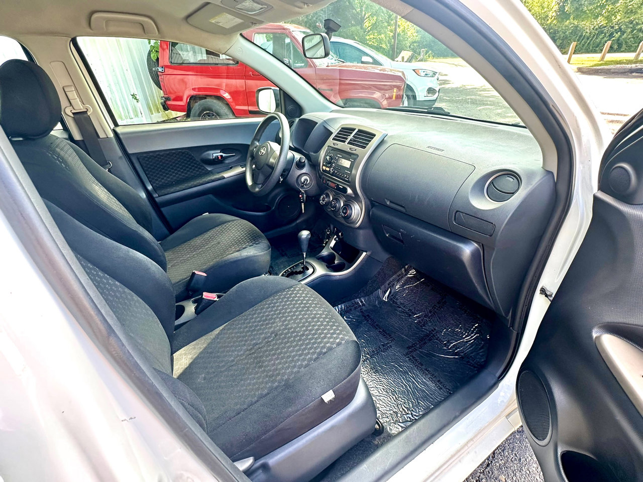 Used 2013 Scion xD image 17