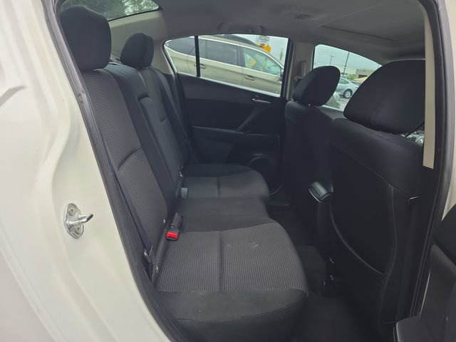 Used 2013 MAZDA MAZDA3 i Touring w/ Preferred Equipment Pkg FWD image 10