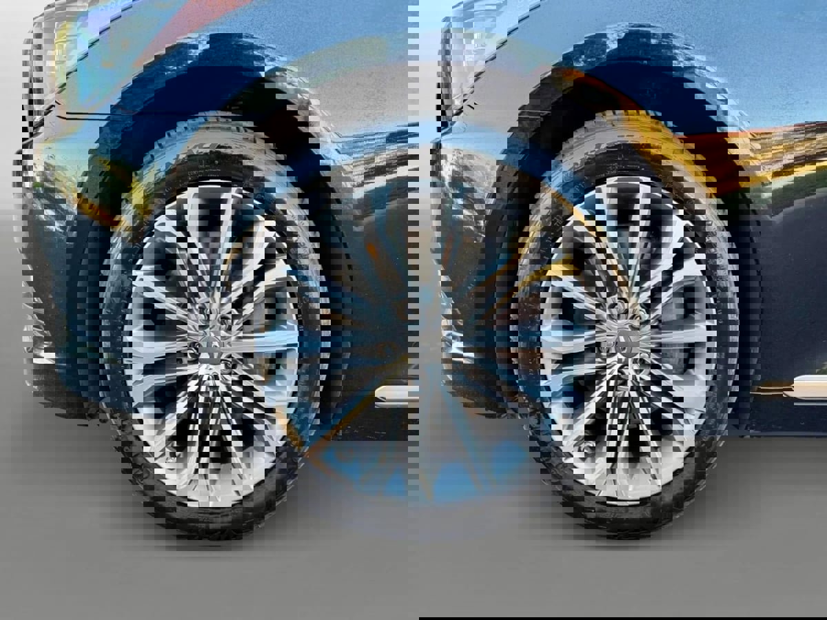 Used 2017 Genesis G80 3.8 w/ Option Group 02 image 24