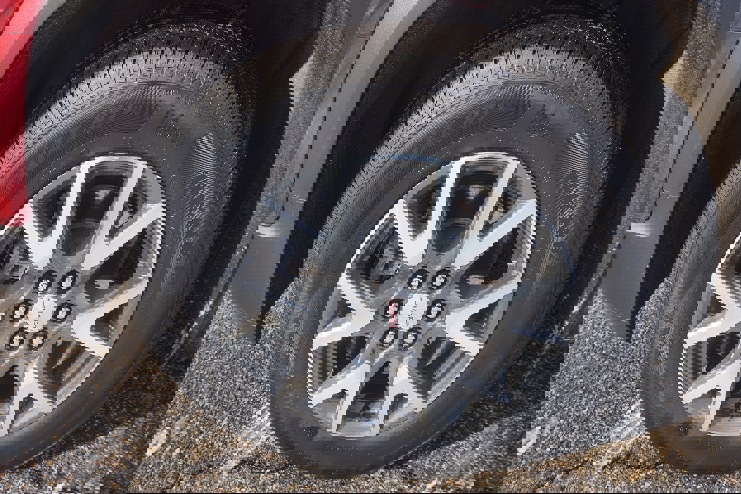 Used 2021 GMC Acadia SLE w/ Driver Convenience Package image 9