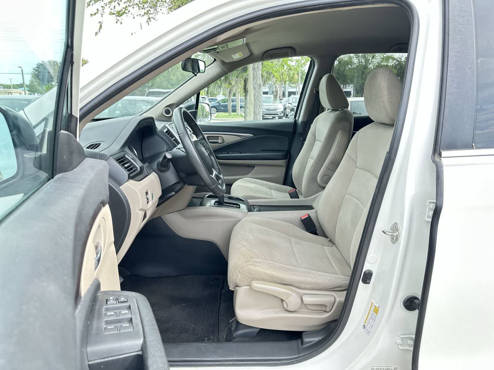 Used 2019 Honda Pilot LX image 10