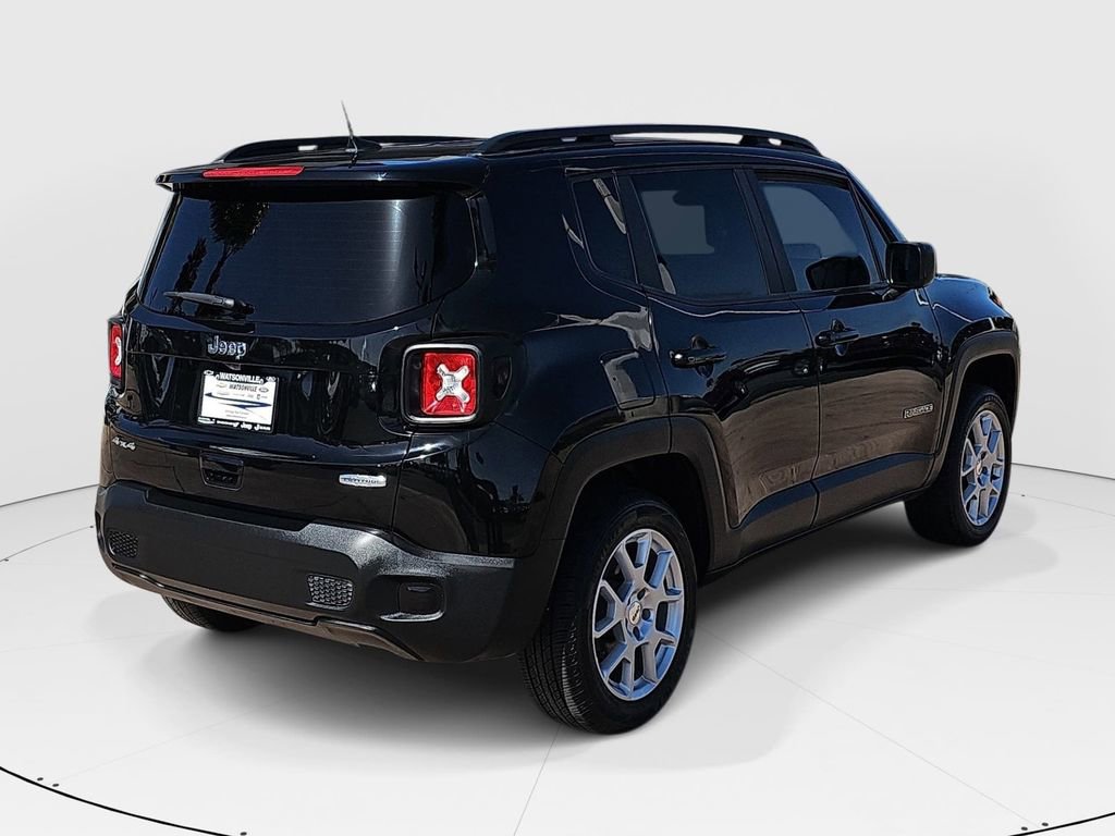 Used 2022 Jeep Renegade Latitude AWD/4WD image 3