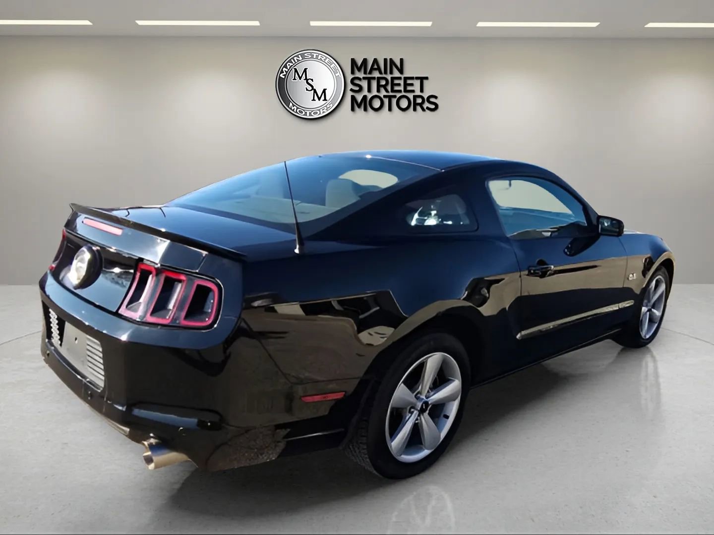 Used 2013 Ford Mustang GT image 7
