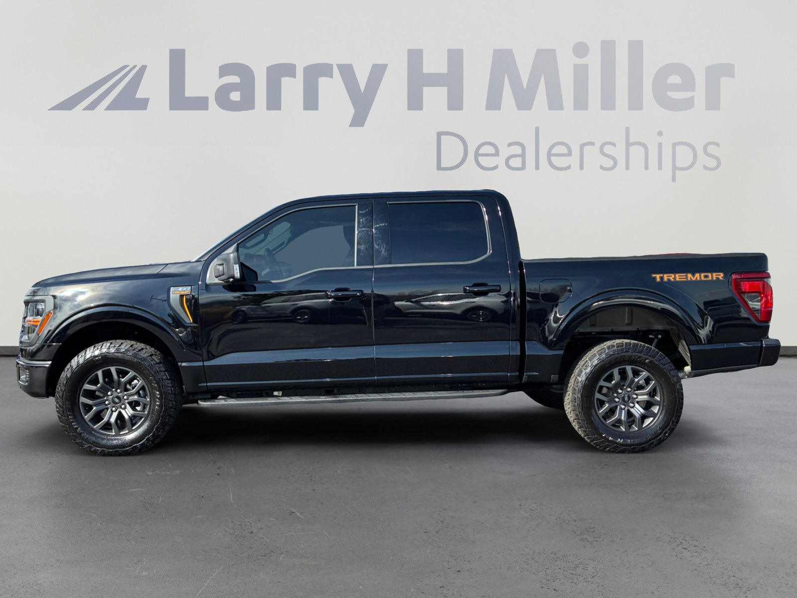 Used 2025 Ford F150 Tremor w/ Mobile Office Package image 2