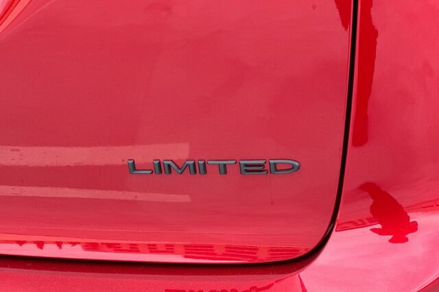 New 2026 Chrysler Pacifica Limited w/ S Appearance Package image 25