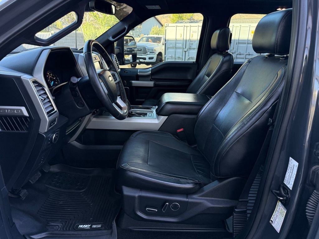 Used 2016 Ford F150 Lariat w/ Equipment Group 502A Luxury AWD/4WD image 33