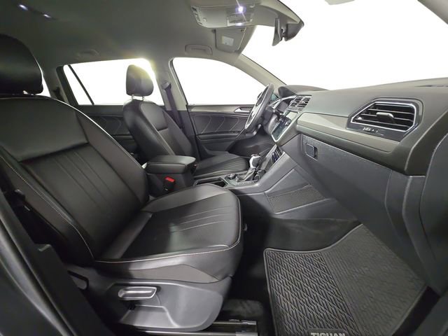 Used 2023 Volkswagen Tiguan SE image 15