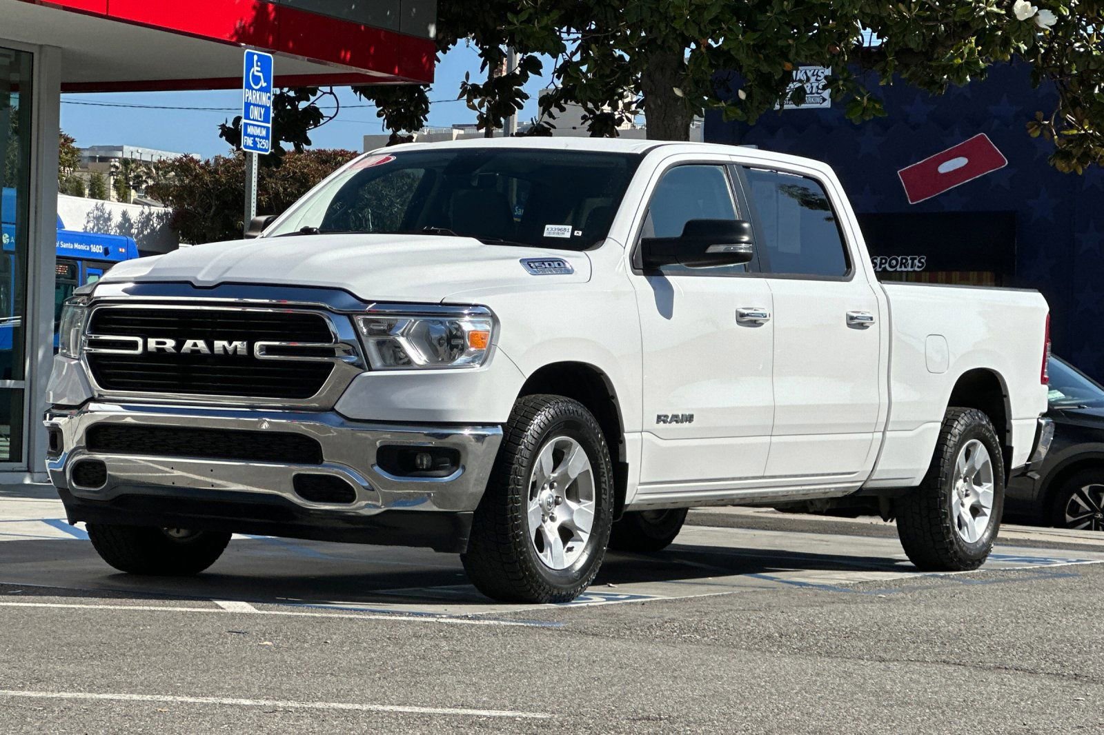 Used 2020 RAM 1500 Big Horn AWD/4WD image 8