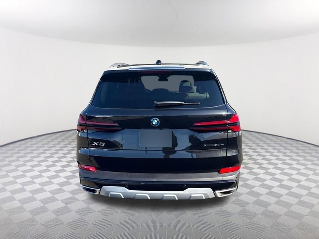New 2026 BMW X5 xDrive50e w/ Executive Package image 6