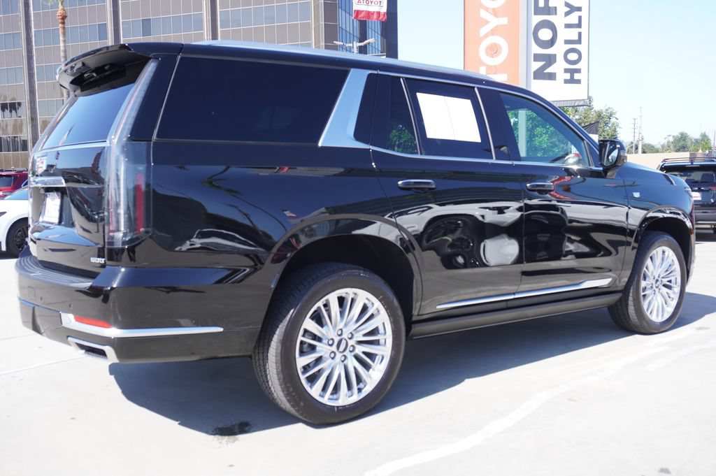 Used 2026 Cadillac Escalade Luxury RWD image 7
