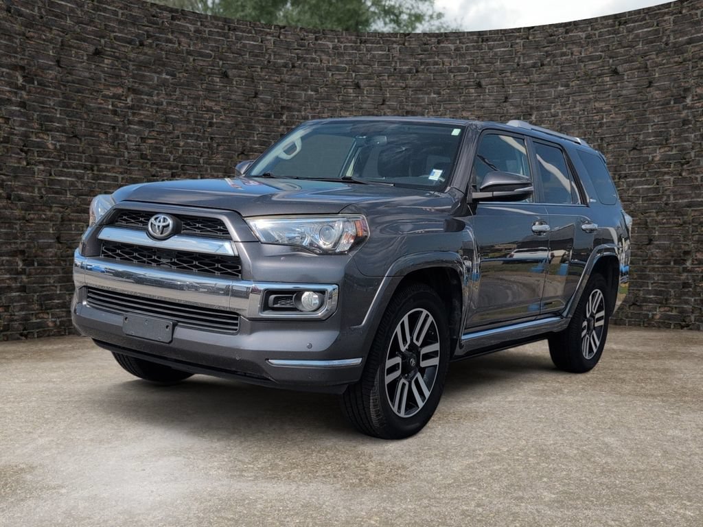 Used 2018 Toyota 4Runner Limited AWD/4WD image 4