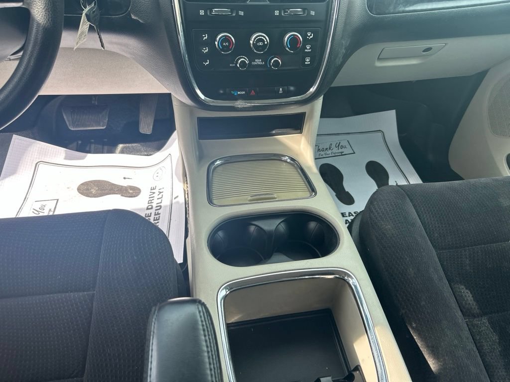Used 2014 Dodge Grand Caravan SXT FWD image 12