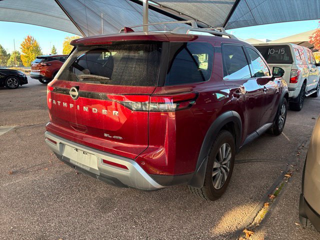 Used 2024 Nissan Pathfinder SL AWD/4WD image 4