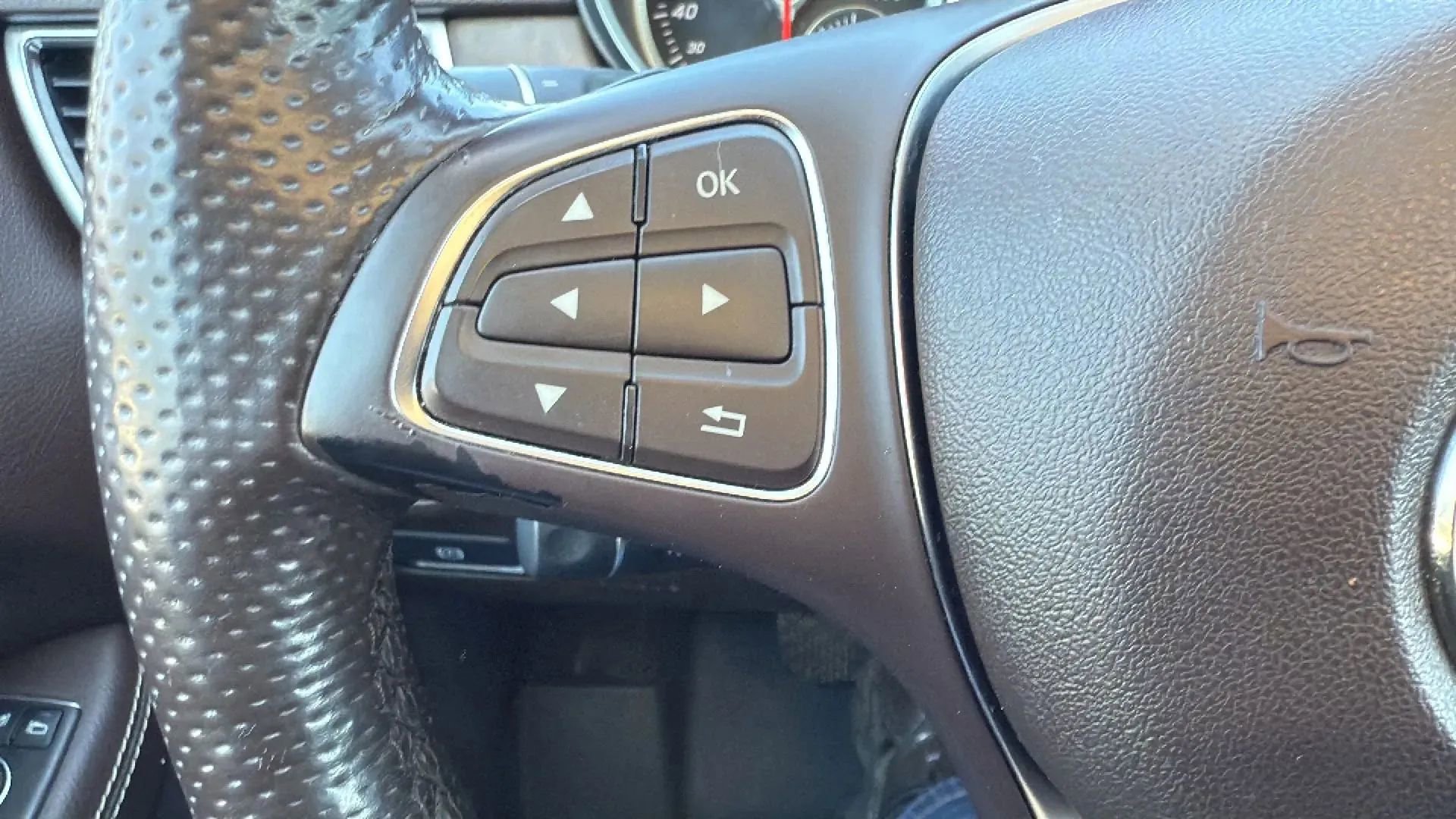 Used 2018 Mercedes-Benz GLE 350 4MATIC image 12