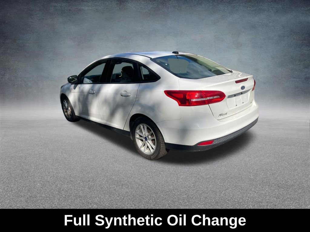 Used 2017 Ford Focus SE w/ Cold Weather Package image 3