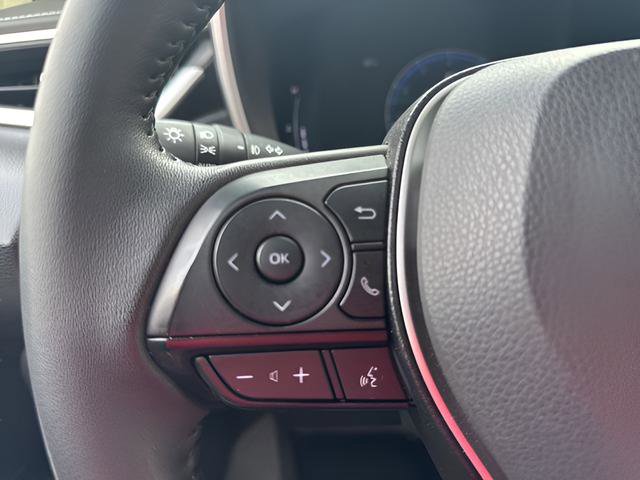 Used 2025 Toyota Corolla XSE image 22