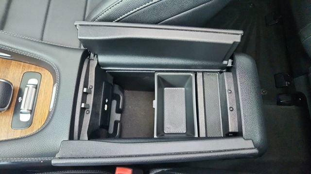 Used 2025 Mercedes-Benz GLS 450 4MATIC image 62