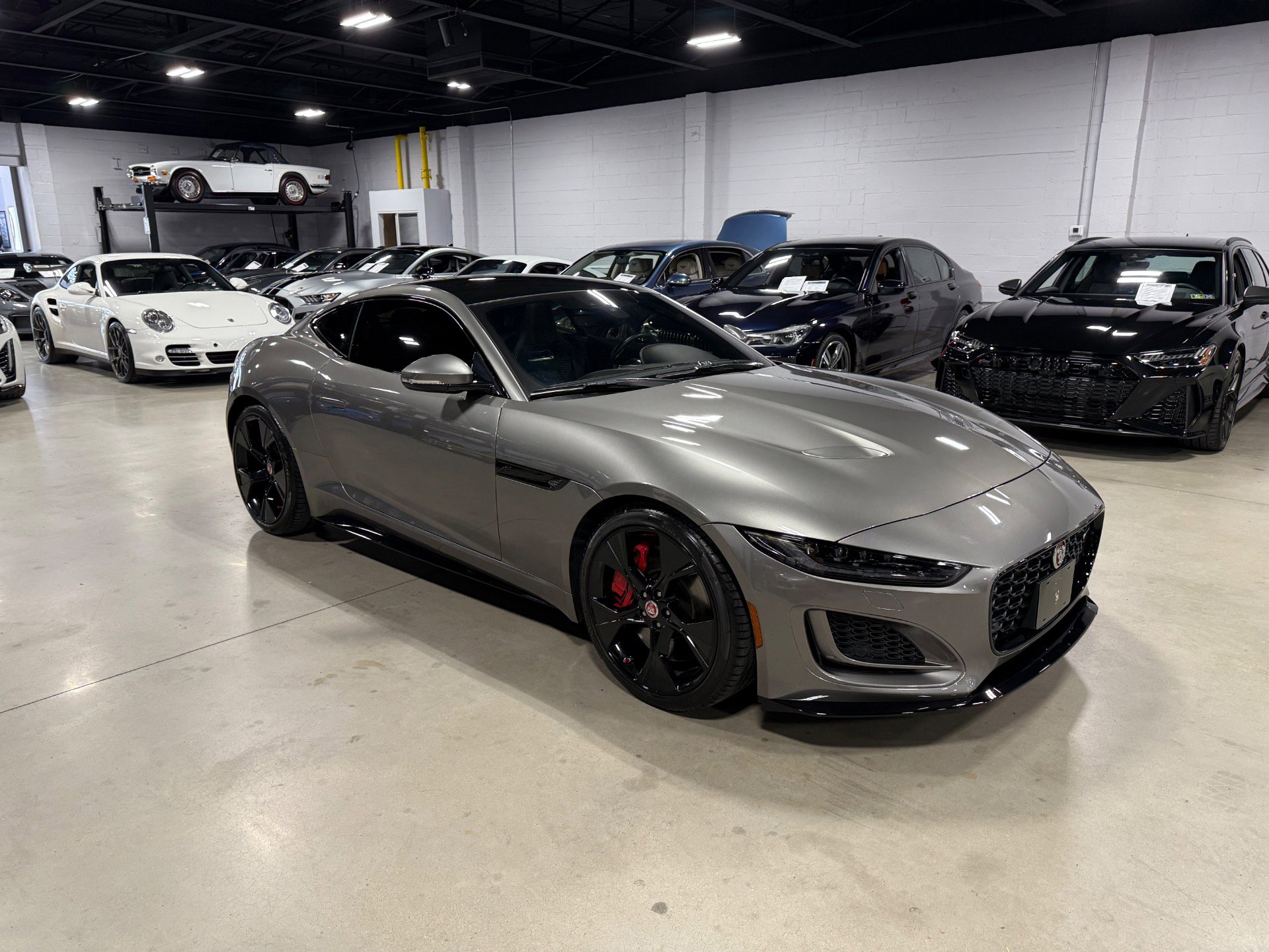 Used 2021 Jaguar F-TYPE R-Dynamic image 3