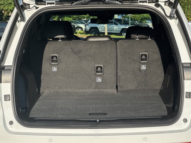 New 2026 Jeep Grand Cherokee Limited AWD/4WD image 18