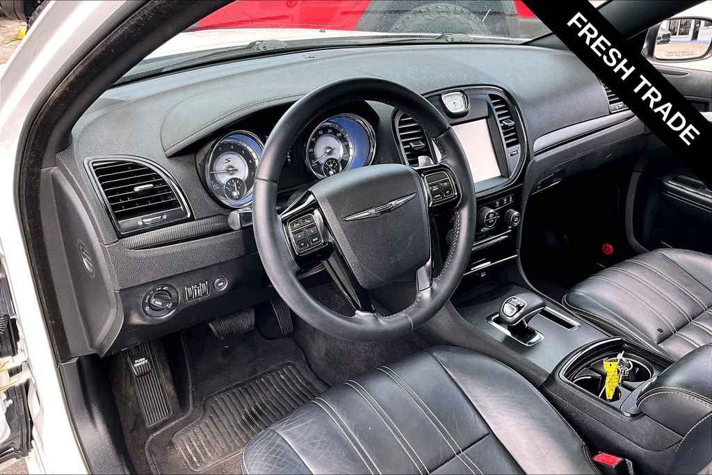Used 2013 Chrysler 300 S RWD image 6