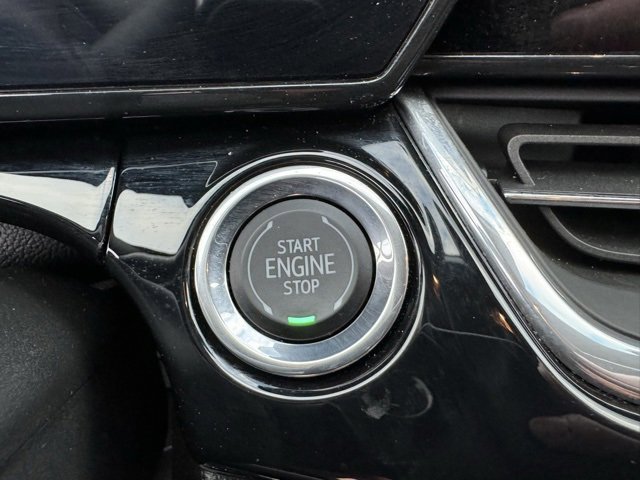 Used 2025 Chevrolet Trax RS w/ Driver Confidence Package image 17