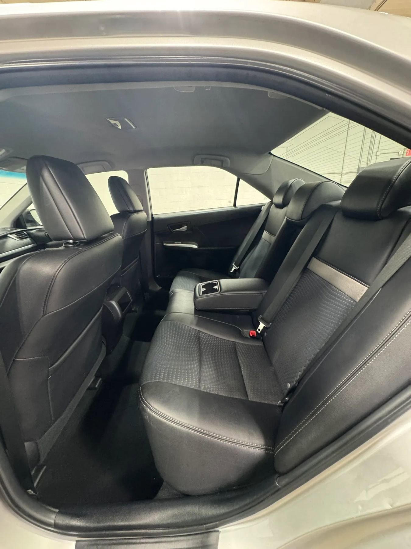 Used 2014 Toyota Camry SE image 21