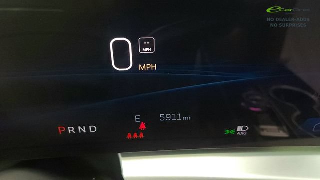 Used 2025 Cadillac Lyriq Luxury w/ LPO, Floor Liner Package RWD image 41
