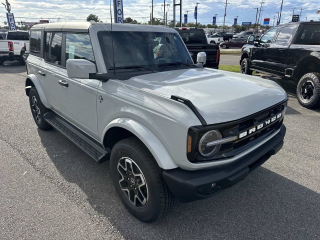 New 2026 Ford Bronco Outer Banks AWD/4WD image 3