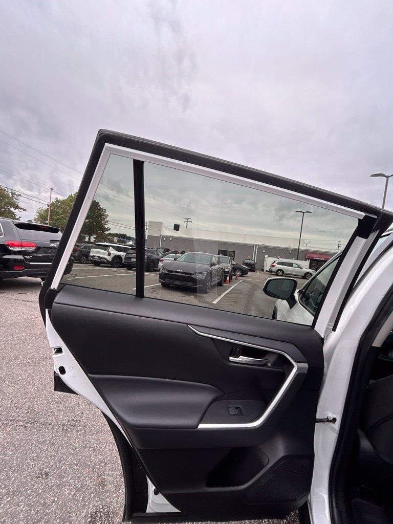 Used 2024 Toyota RAV4 XLE AWD/4WD image 16