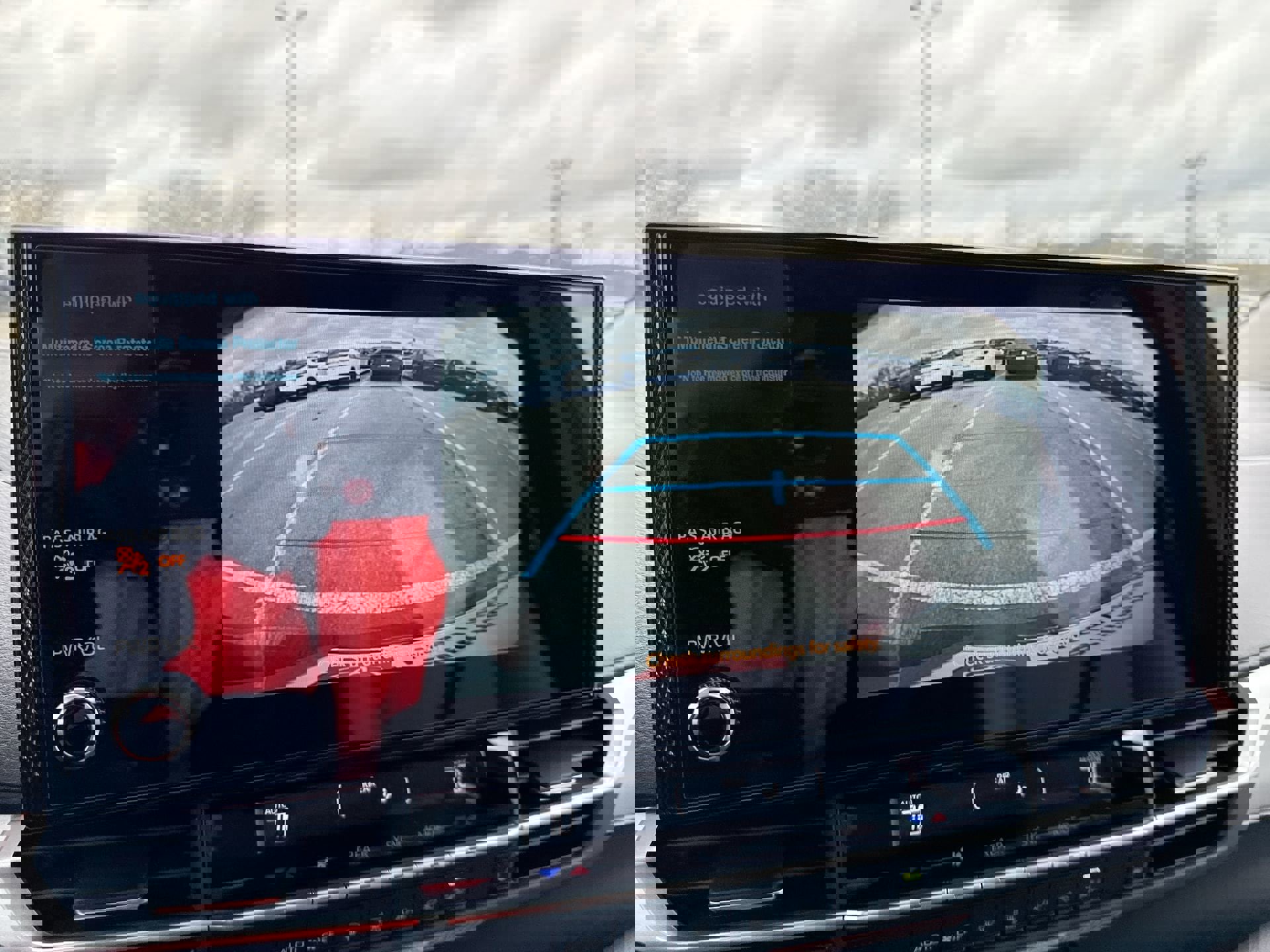 Certified 2026 Toyota Sienna XLE image 25