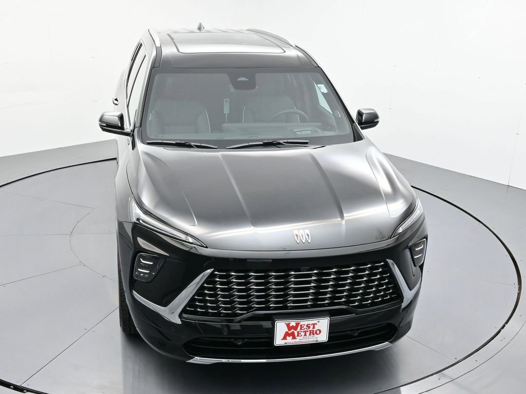 New 2026 Buick Enclave Avenir w/ Super Cruise Package image 4