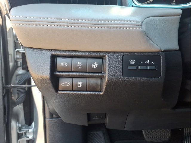 Used 2021 Toyota Avalon XLE AWD/4WD image 14