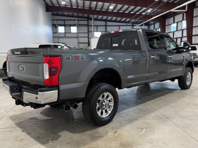 Used 2017 Ford F350 XLT w/ XLT Premium Package image 8