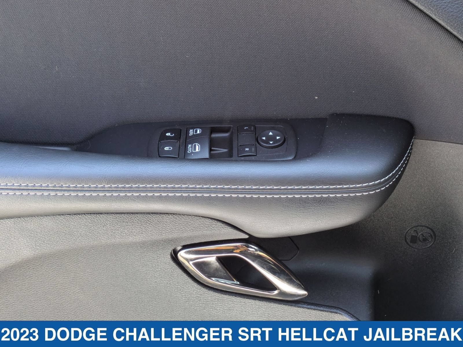 Used 2023 Dodge Challenger SRT Hellcat w/ Driver Convenience Group RWD image 13