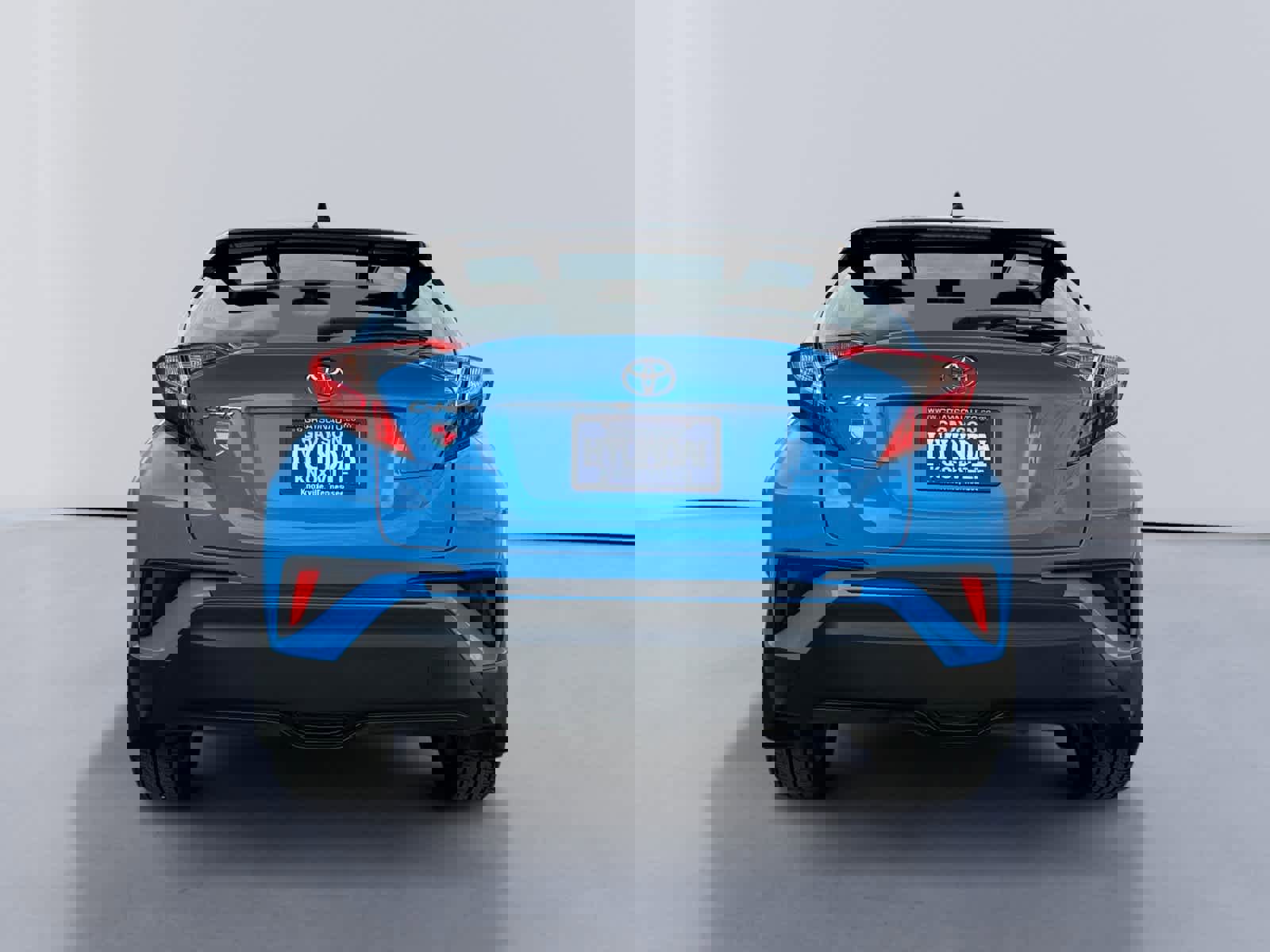 Used 2019 Toyota C-HR XLE image 4