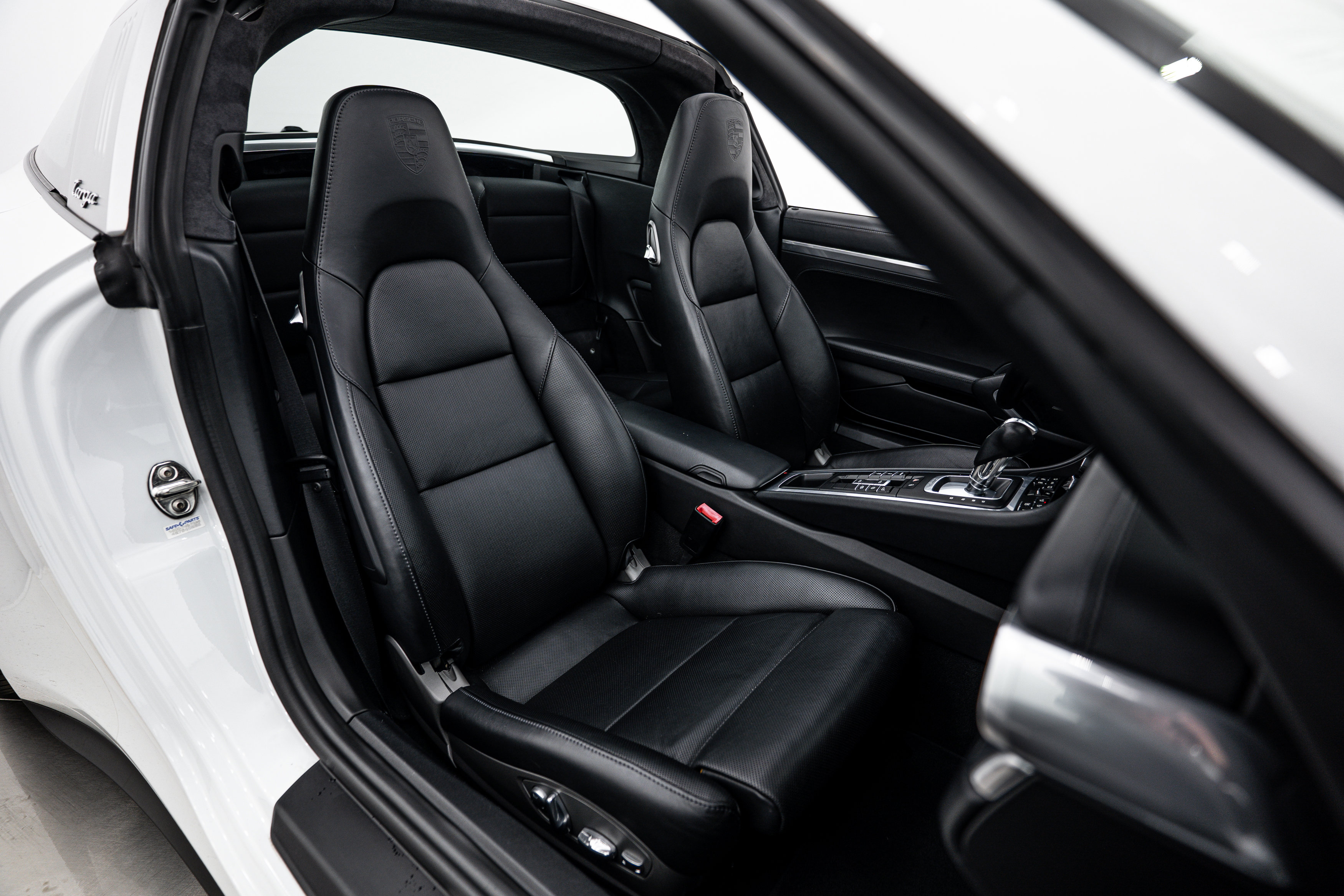 Certified 2014 Porsche 911 Targa 4S image 26