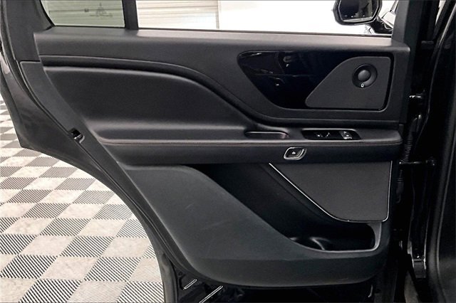 Used 2024 Lincoln Aviator Reserve image 19