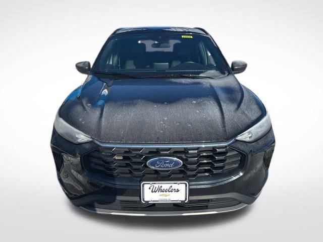 Used 2025 Ford Escape ST-Line image 2