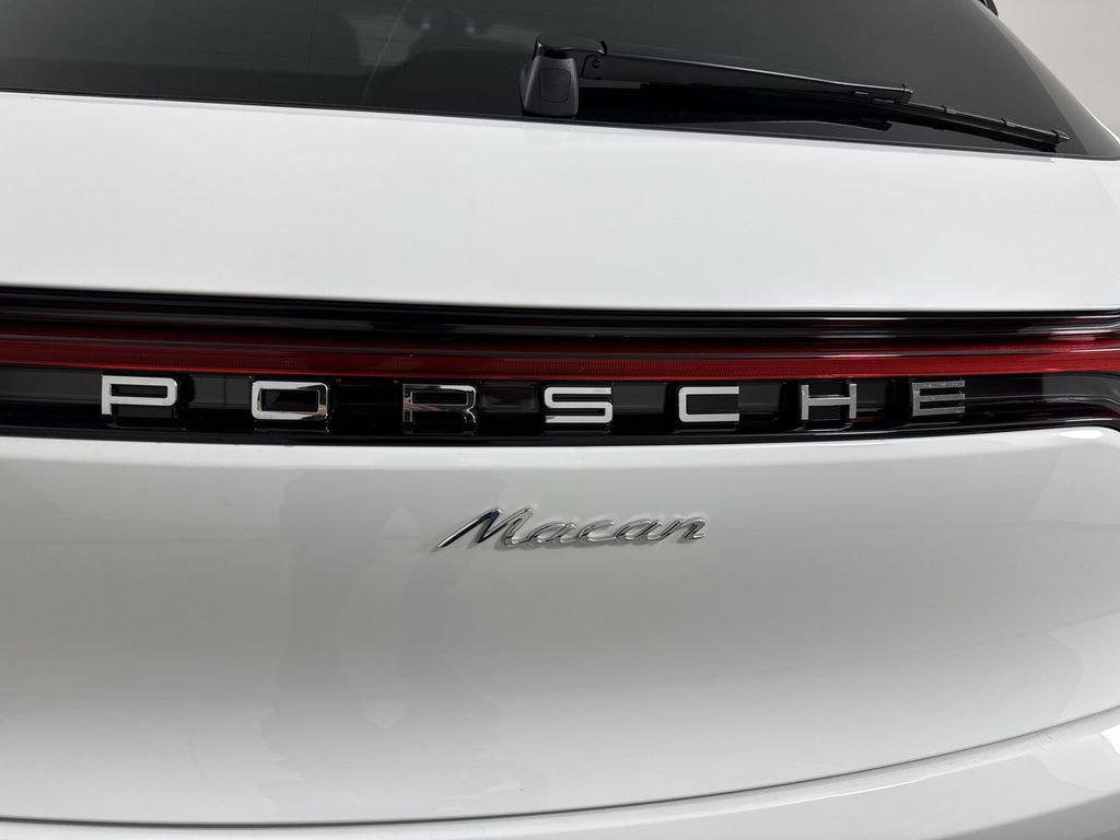 New 2026 Porsche Macan AWD/4WD image 19